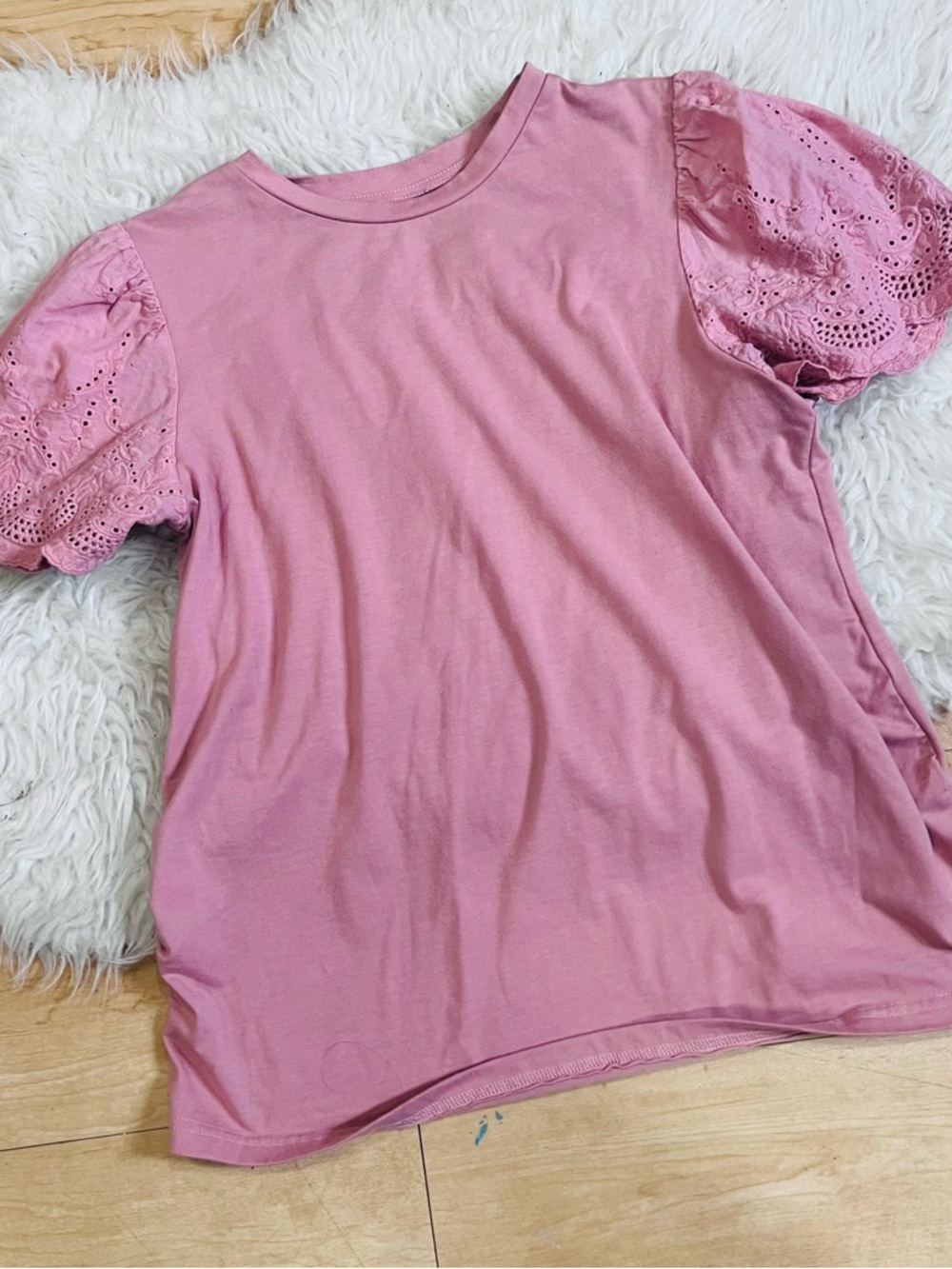 Dusty Pink Eyelet Puff Sleeve Tee